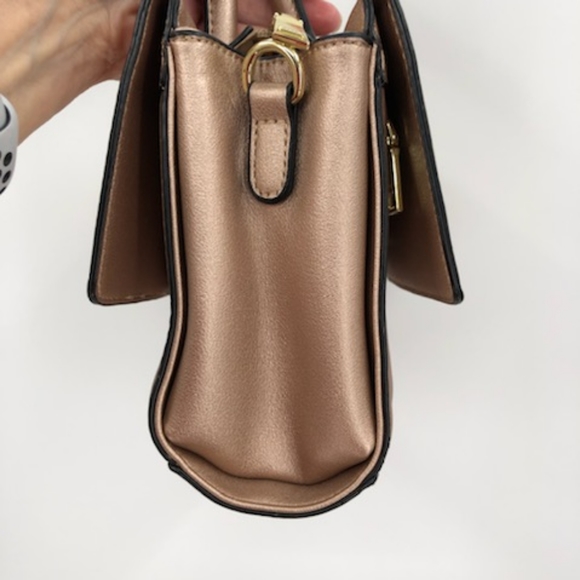 Susen Hangbag , medium Champagne purse - Picture 7 of 7